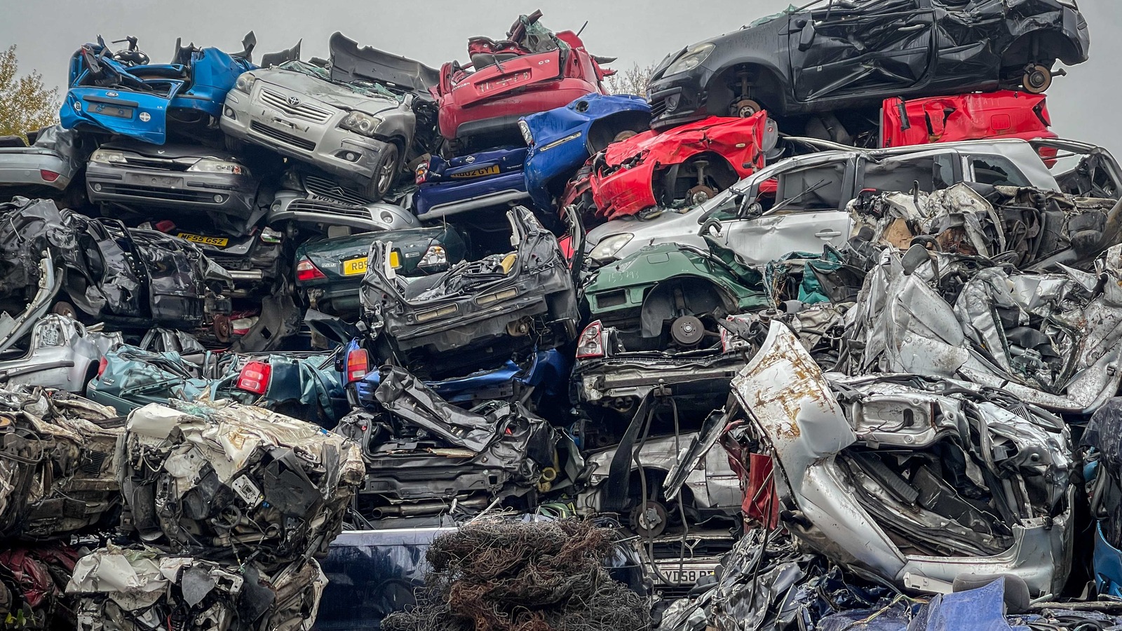 Salvage These 11 Valuable Parts Before Scrapping Your Old Car