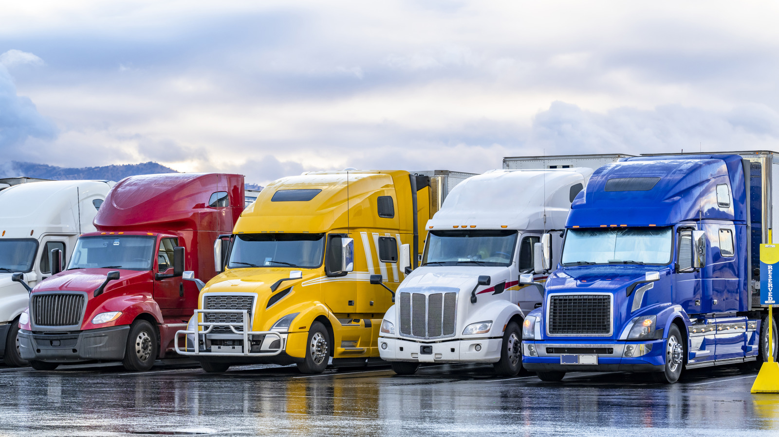Semi-Truck vs. Full Truck: The Engineering Difference Explained
