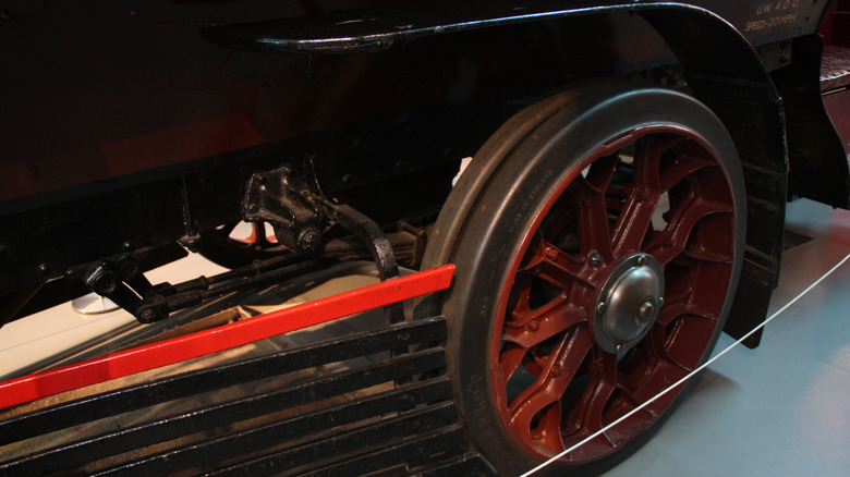 London General Omnibus Company cast spoked rear wheel and solid rubber tire