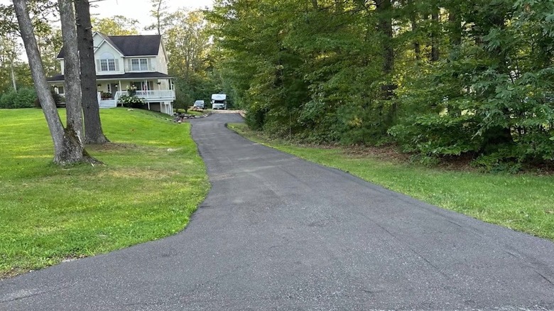 Driveway paved with recycled asphalt