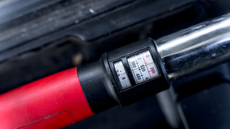 A close-up of the settings on an adjustable torque wrench