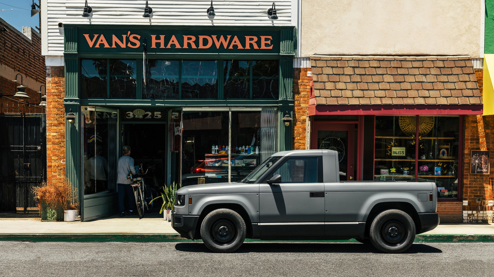 Slate truck's real base price is $26,400 with destination fee, undercutting Ford Maverick by $2,590