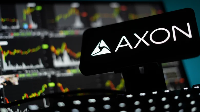 Деякі муніципалітети замінюють камери Flock на Axon, але чи є різниця?