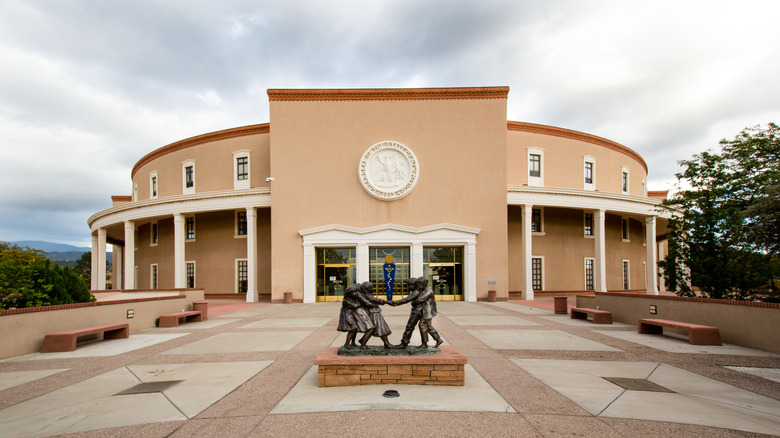 located in Santa Fe at 490 Old Santa Fe Trail, is the seat of government of the U.S. state of New Mexico. It is the only round state capitol in the USA.
