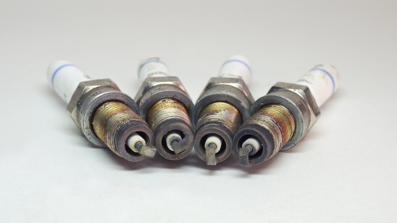 Set of copper plugs with worn electrodes