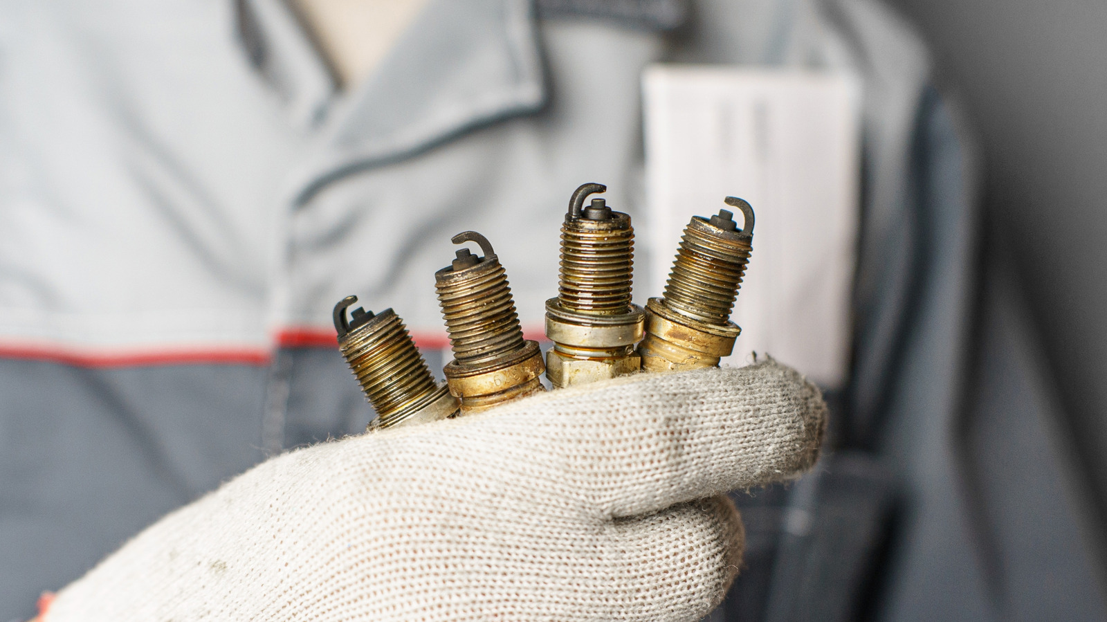 Spark Plugs Probably Shouldn't Be Made Out Of Pencils, But That's Not Stopping People