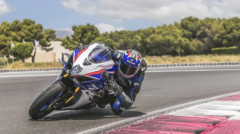 Suzukijeva legendarna Gixxer serija proslavlja 40 godina brzine uz iznenadni povratak