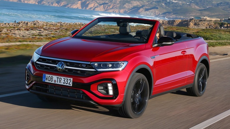 Volkswagen T-Roc Cabriolet front 3/4