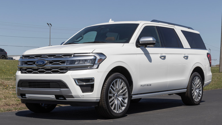 Used Ford Expedition display at a dealership