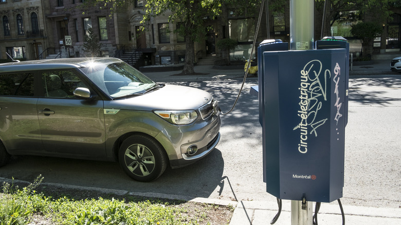 MONTREAL, QUEBEC - May 23: MANDATORY CREDIT Bill Tompkins/Getty Images Automotive electrical charging station on May 23rd, 2022 in Montreal. (Photo by Bill Tompkins/Getty Images)