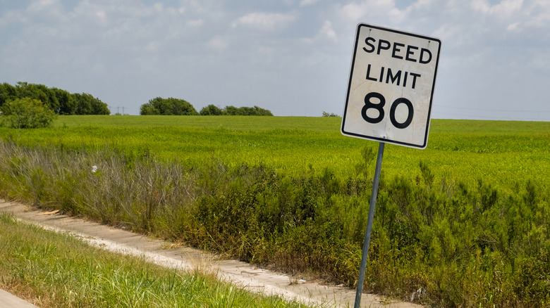 80 MPH speed limit sign in Texas