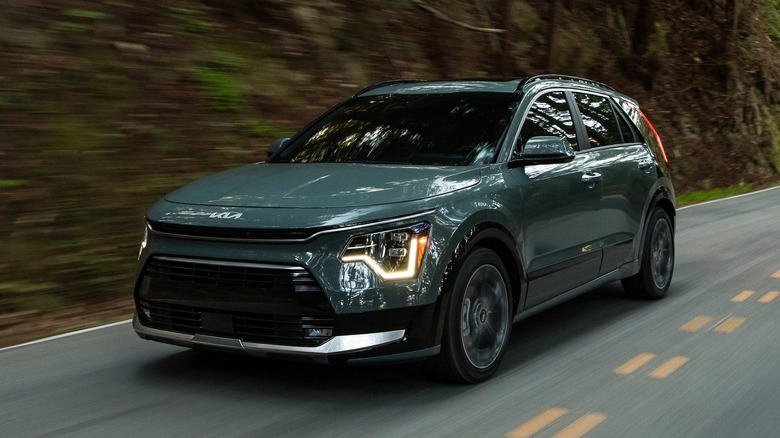 Kia Niro front three-quarter