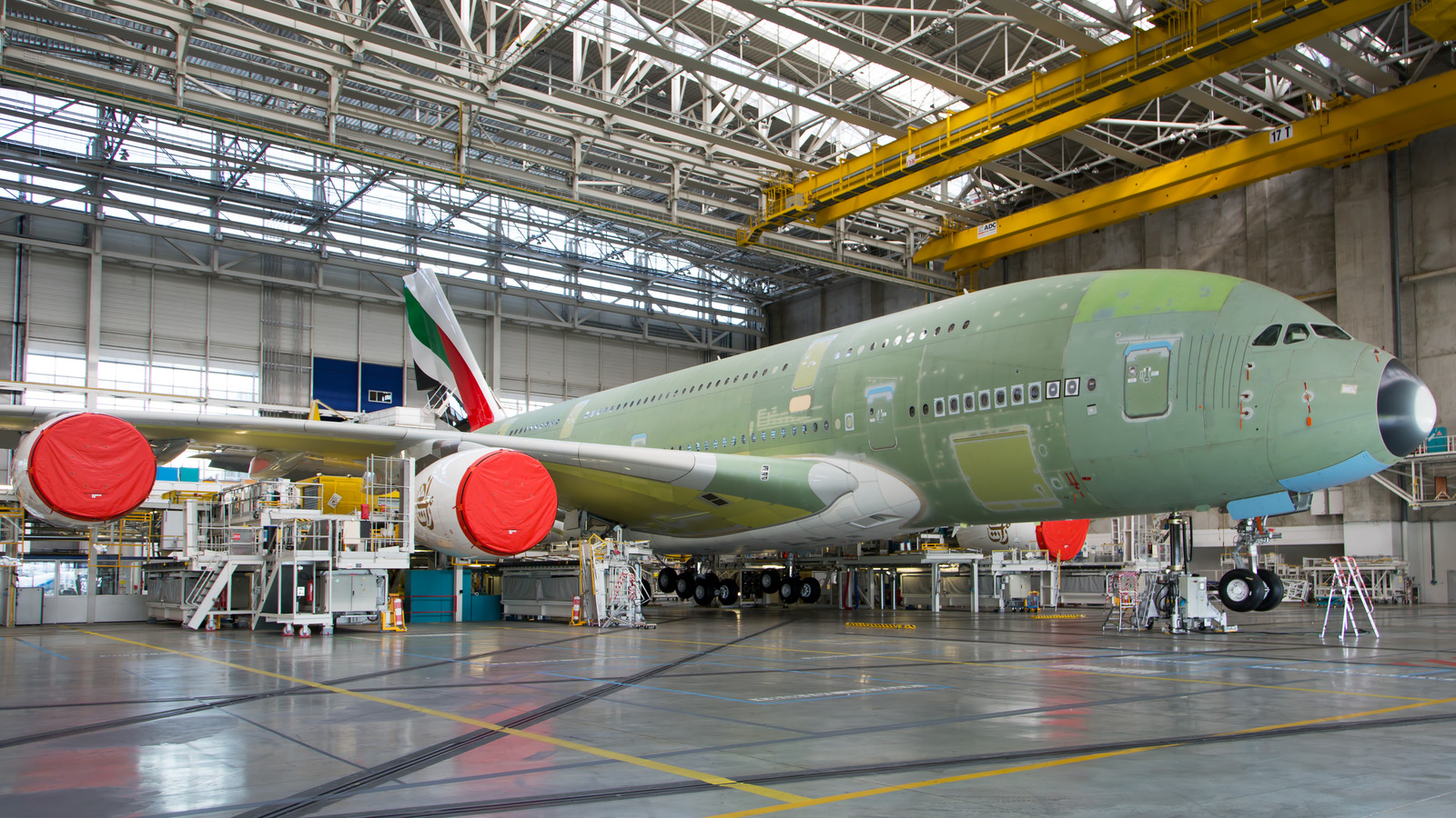 The Airbus A380's 950-Gallon Paint Job Adds Up To 2,425 Pounds In Weight