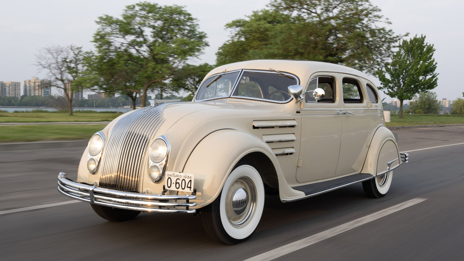 Chrysler Airflow: Revolutionary 1930s Design That Still Failed