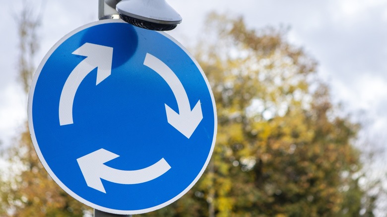 Road motion successful Britain indicating a roundabout