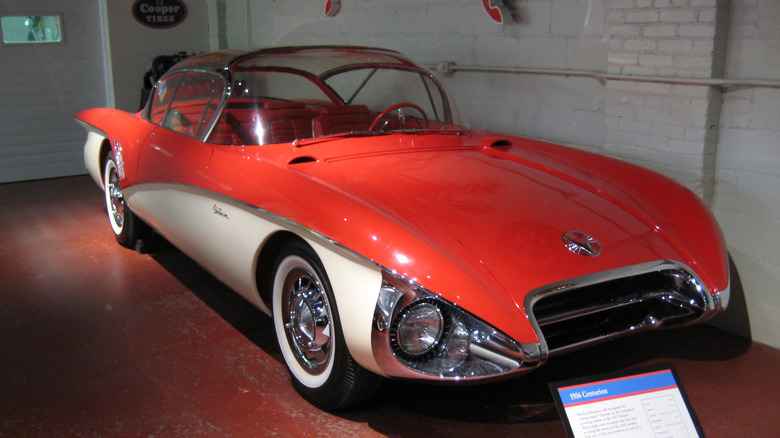 A front 3/4 of Buick Centurion XP-301 concept car