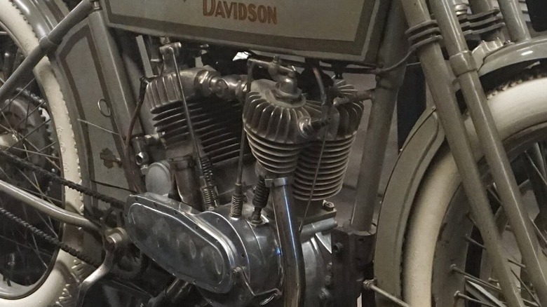 A Harley-Davidson F-Head engine