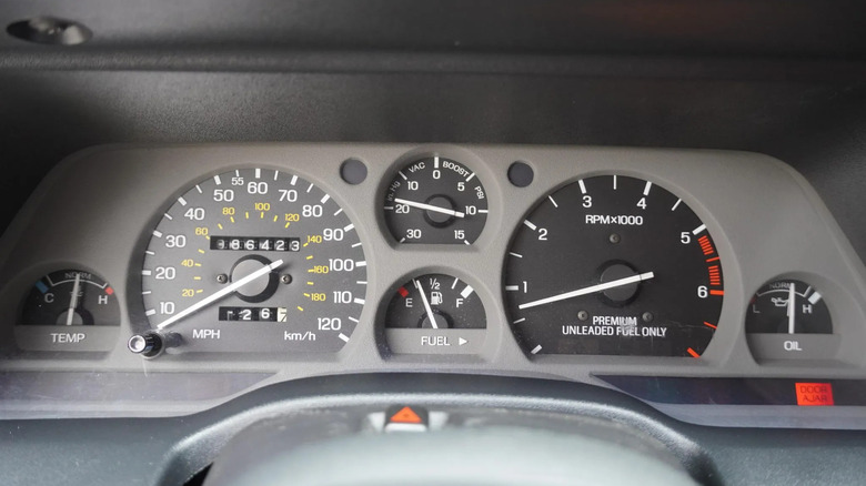 Gauge cluster of a 1989 Ford Thunderbird