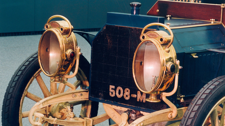 Honeycomb radiator installed on a 1900 Mercedes 35 hp