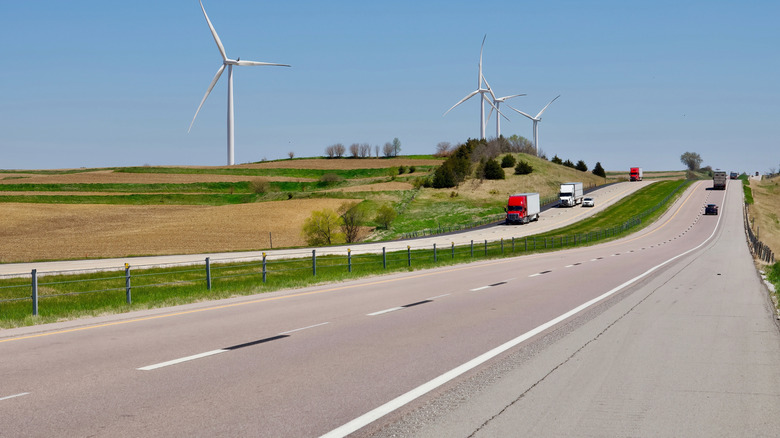 Vehicles driving down the Interstate 80 in Nebraska