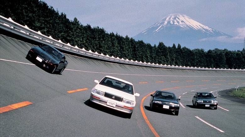 Lexus testing the LS 400 on their Japanese circuit.
