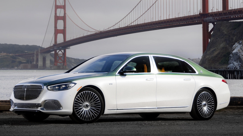 A 2026 Mercedes-Maybach S680 Emerald Isle Edition sits in front of San Francisco's Golden Gate Bridge.