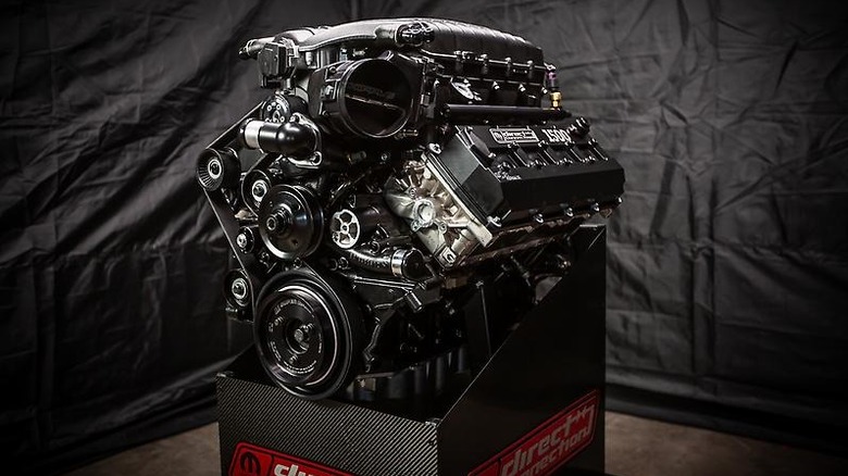 The 7.0-liter 1500 HEMI Dodge engine up close.
