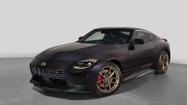 Front three quarter view of a midnight purple Nissan Z