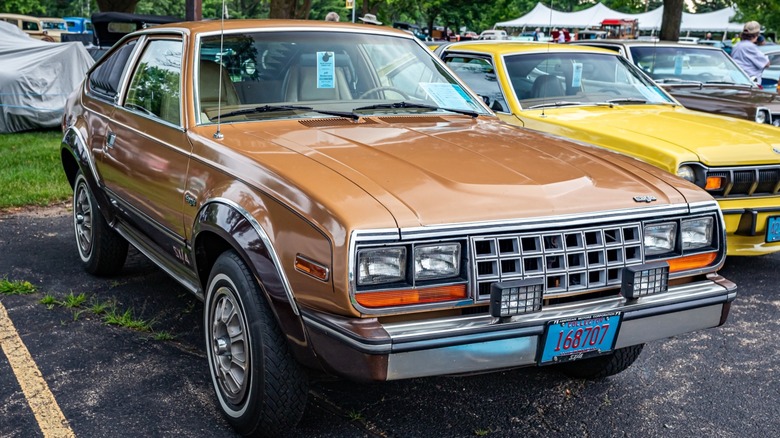 An AMC Eagle at a car show.