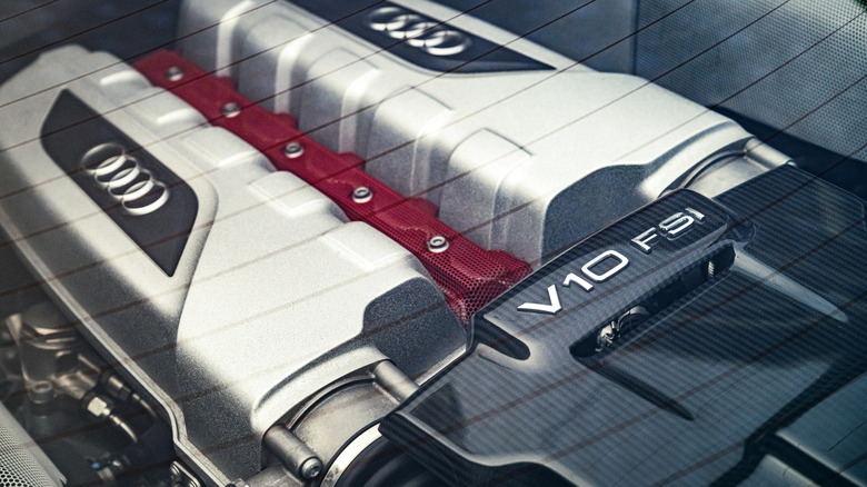 The Audi R8 V10 FSI engine underneath of the rear window