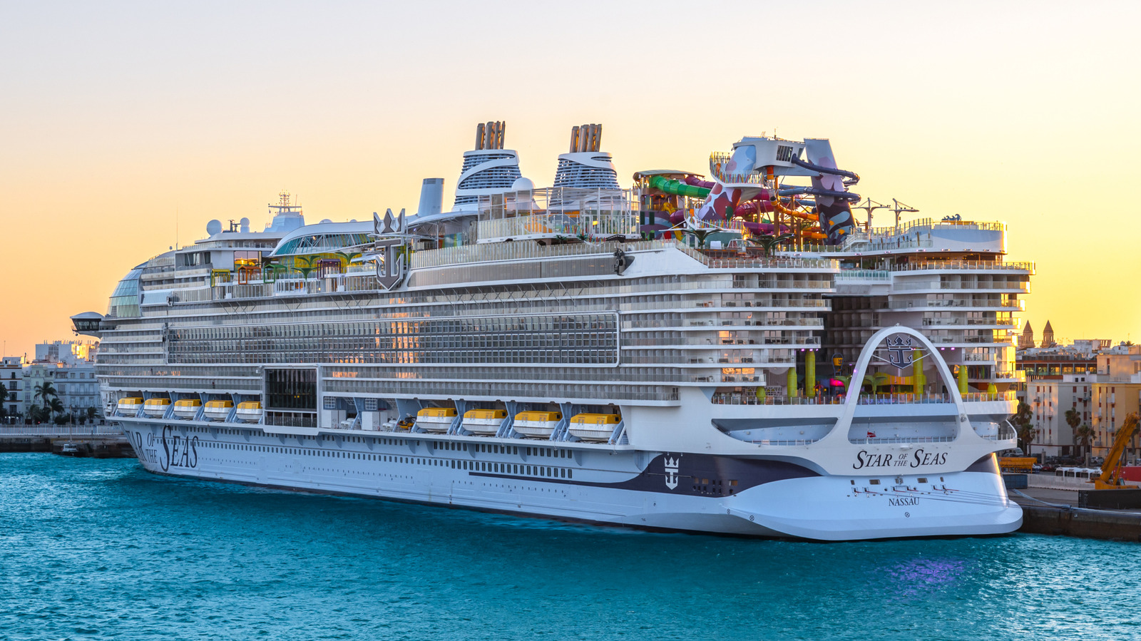 The Strategy Behind Cruise Ships' Multiple Diesel Engines Is Unexpectedly Fascinating