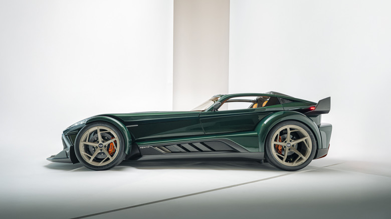 The Donkervoort P24 RS from the side