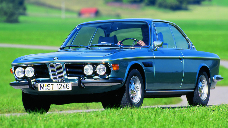 Front 3/4 view of a blue BMW 3.0 CS