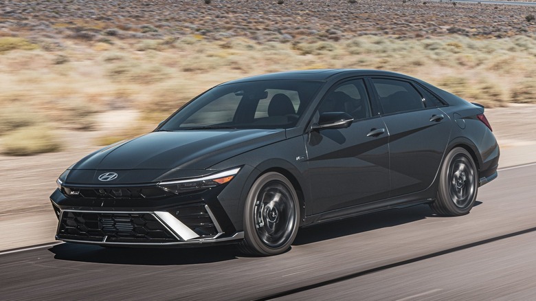 Hyundai Elantra front 3/4