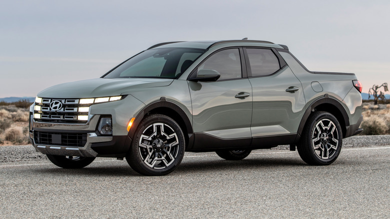 Front 3/4 static shot of a 2026 Hyundai Santa Cruz