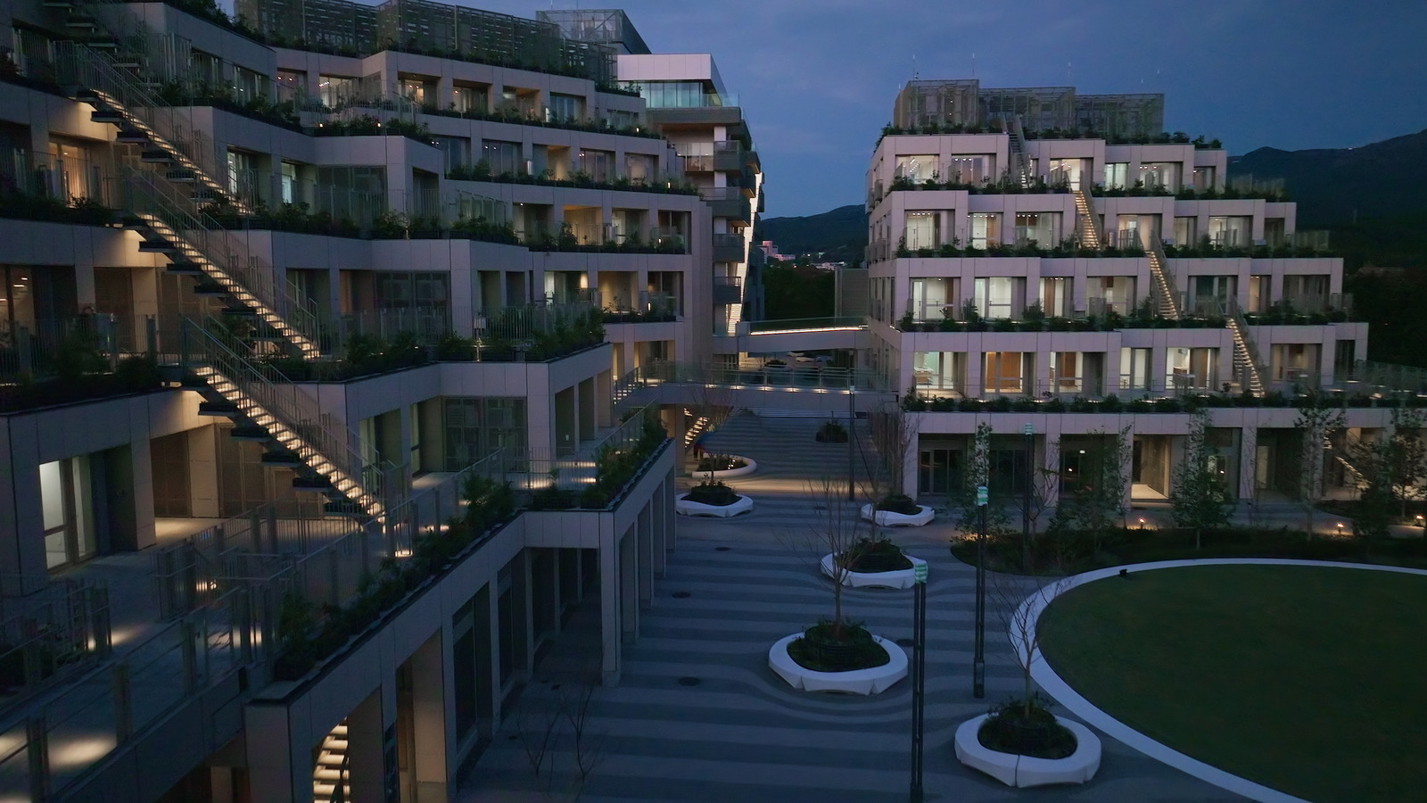 These Are The Automakers You'd Buy A House From