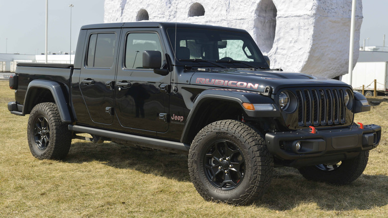 A black Jeep Gladiator
