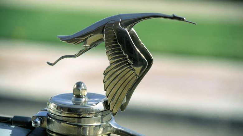 Hispano Suiza stork mascot