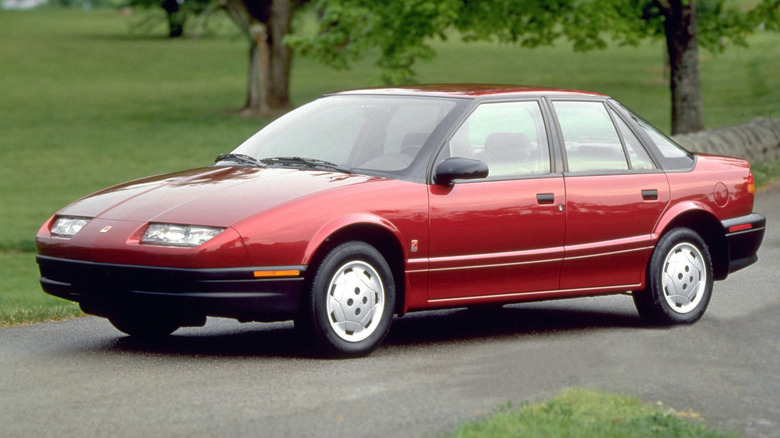 Front 3/4 view of a red Saturn SL2