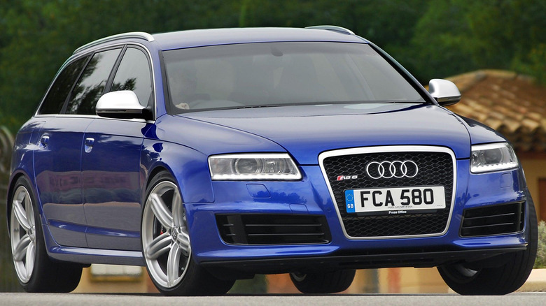 RS6 Avant parked