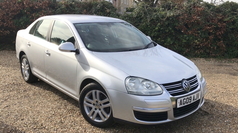 A silver 2009 VW Jetta