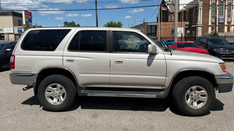 Silver Toyota 4Runner