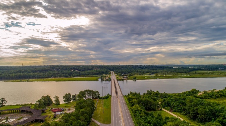 The Mobile Causeway successful Alabama