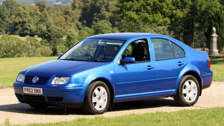 A blue 2002 Volkswagen Jetta