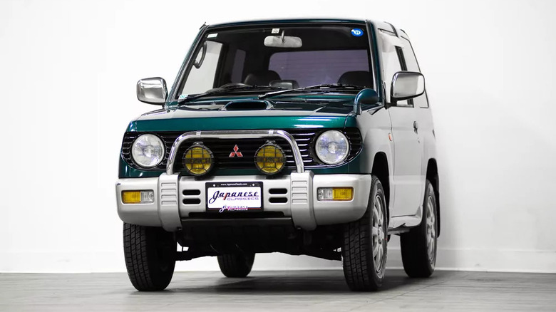 A Mitsubishi Pajero Mini VR-II