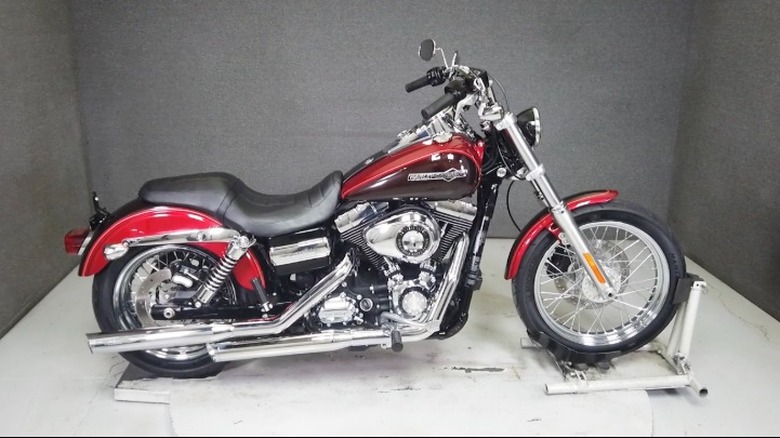 A 2013 Harley Davidson FXD Dyna Super Glide