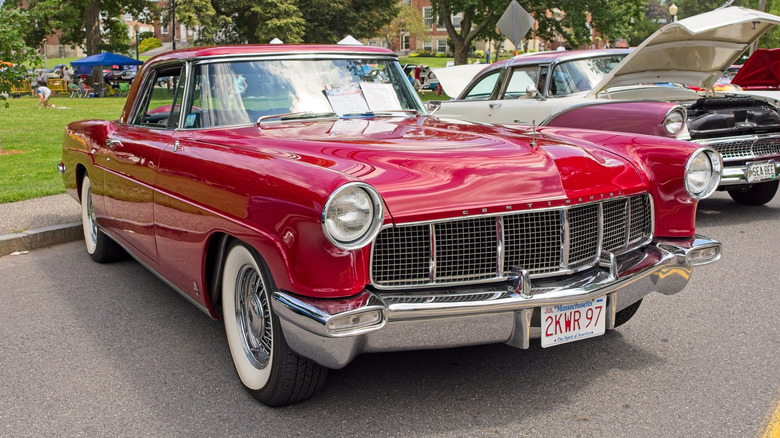 A red Continental Mark II