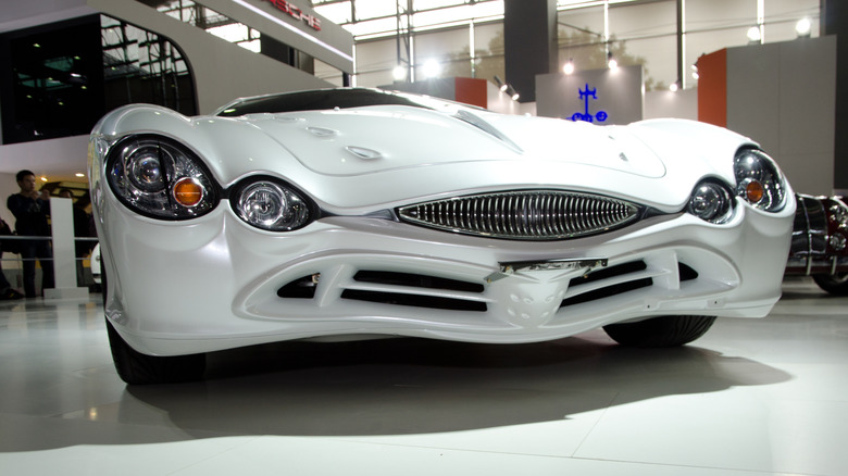 Mitsuoka Orochi