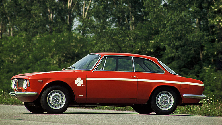 Side view of a red Alfa Romeo GT Junior