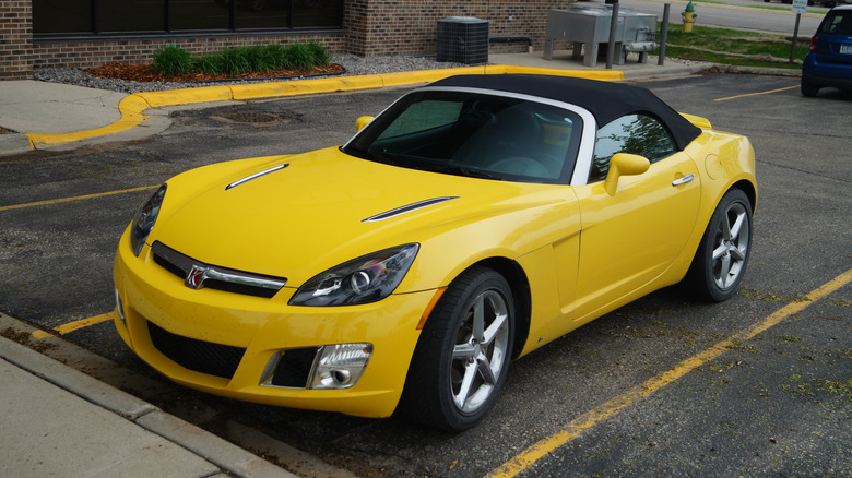 A yellow Saturn Sky Red Line